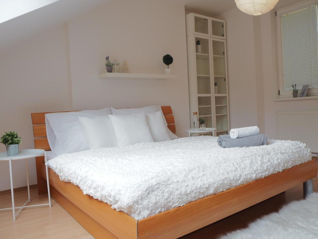 Qik Apartment *