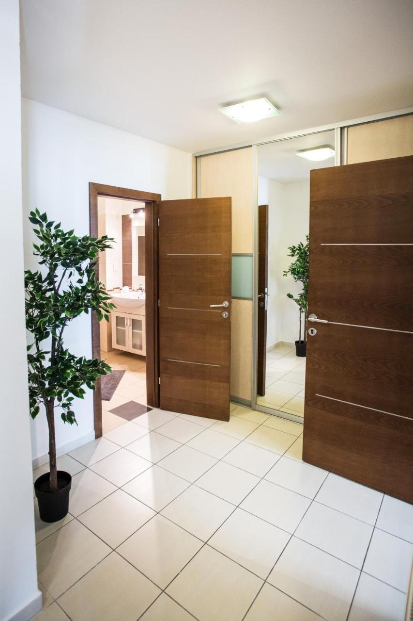 Qik Apartment *