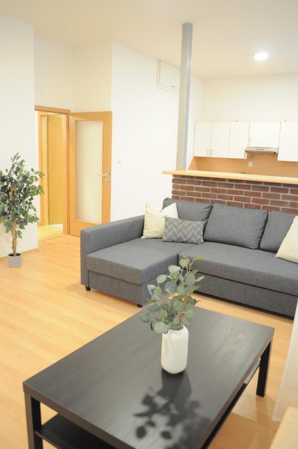 Apartment Qik Prague